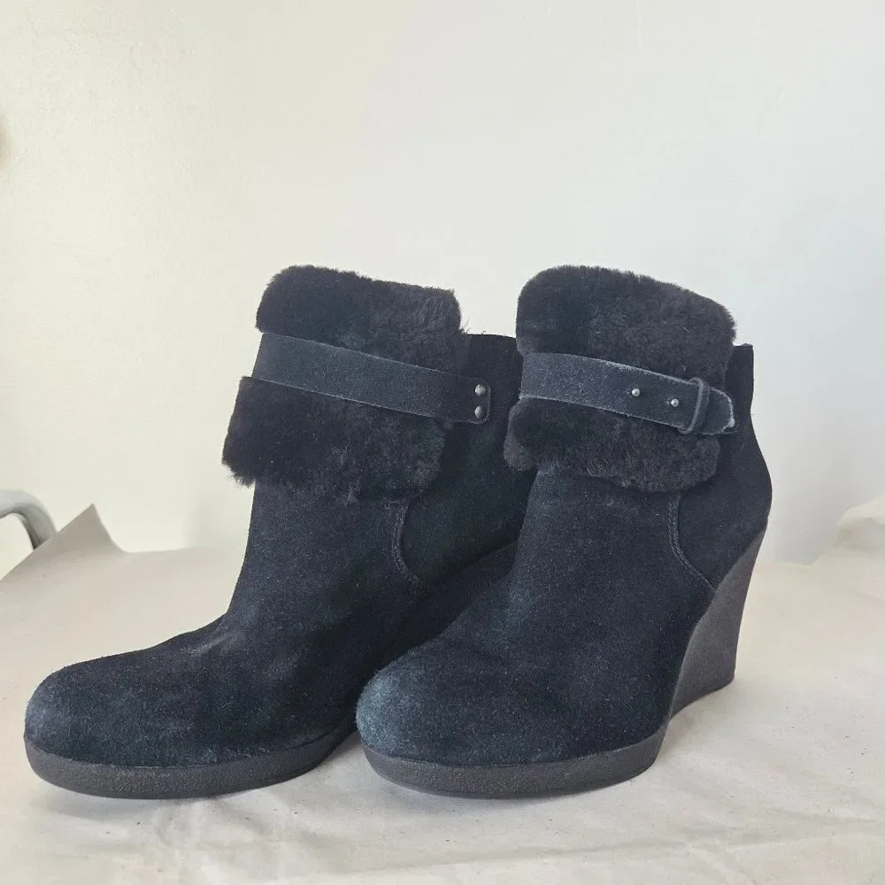UGG Antonia Wedge Heel Bootie Ankle Boot Black Suede Sherpa Warm Winter Size 9
